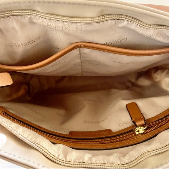 Calvin Klein Crossbody Messenger Handbag Brown/Tan - Picture 8 of 16